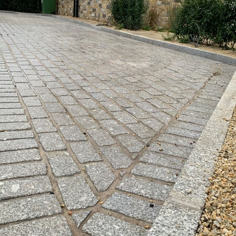 silver_granite_setts_200_x_100_3__1.jpg