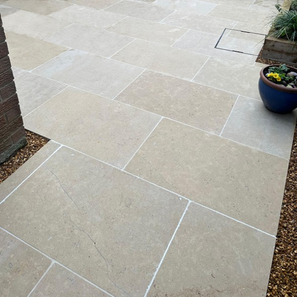 Dijon Pearl Limestone 900x600