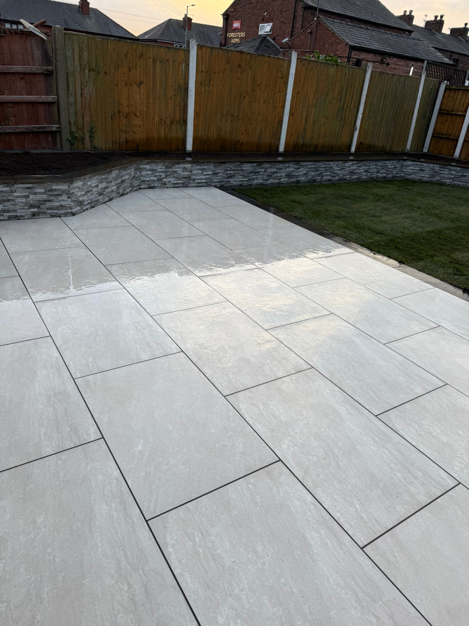 Rosa White Porcelain 900x600 - Image 6