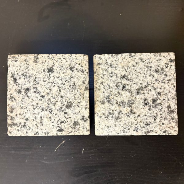 Silver Granite Egyptian 100x100 cobbles
