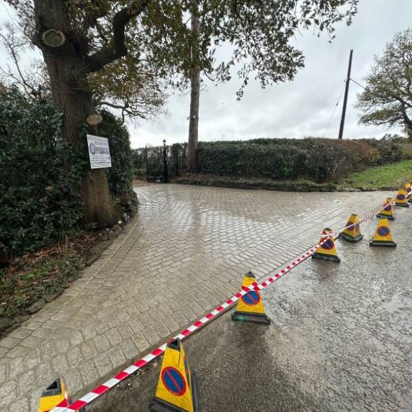 Antique Golden Granite Tumbled Setts 200x100 - Image 4